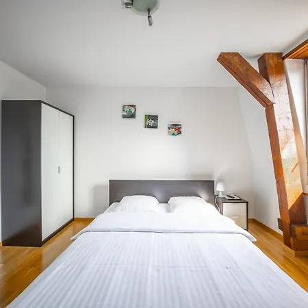 Le Phare * Le Bouveret