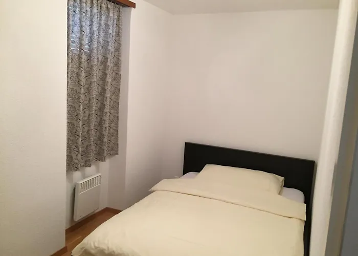 Le Phare Πανσιόν Le Bouveret