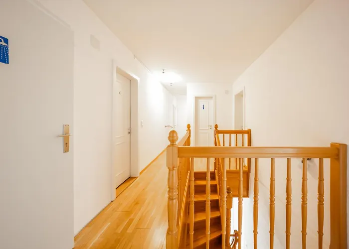 Πανσιόν Le Phare Le Bouveret