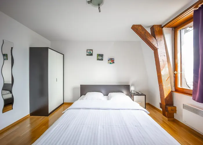 Le Phare * Le Bouveret